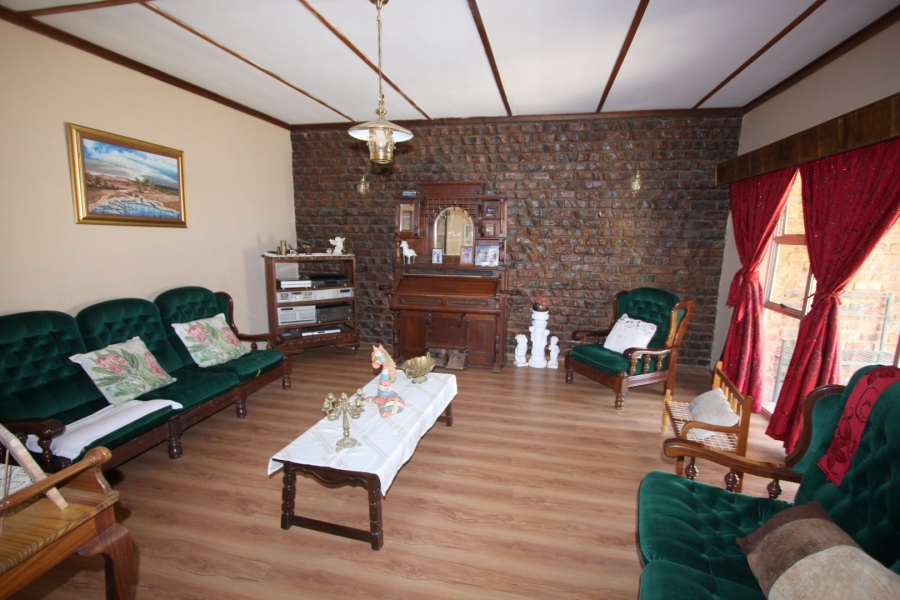 4 Bedroom Property for Sale in Riebeeckstad Free State